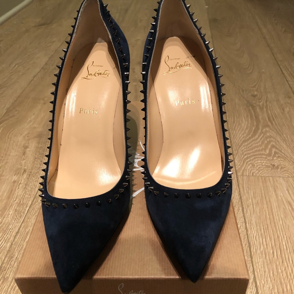 NEW Blue suede Christian Louboutin spiked pumps